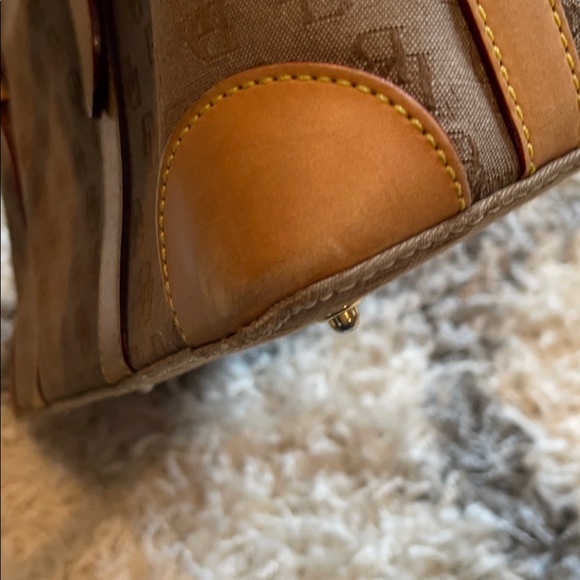 Dooney & Bourke purse - Picture 9 of 9